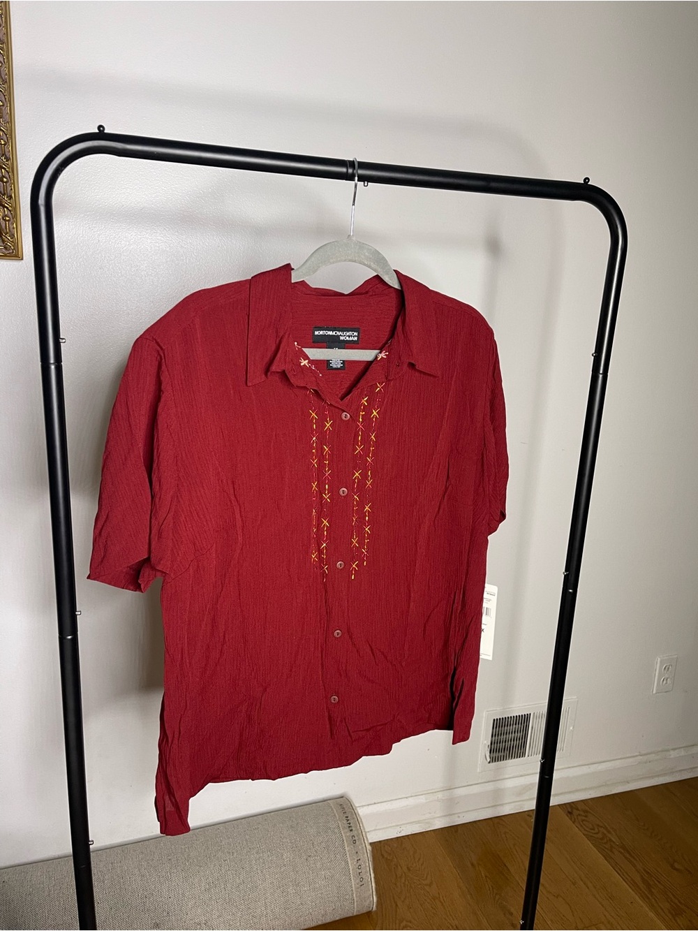 Norton McNaughton Men's Red Short-Sleeve Button-Down Shirt with Embroidery